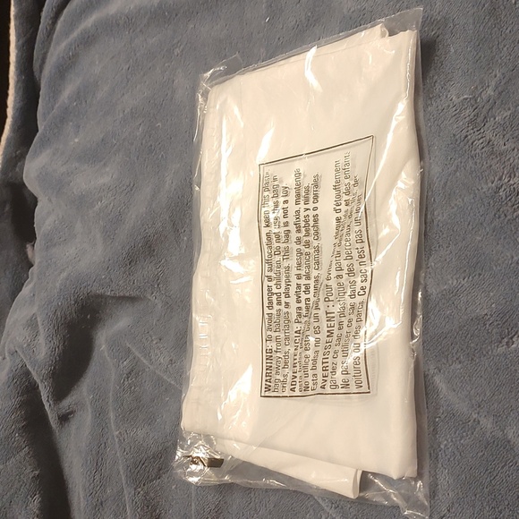 Michael Kors NWT large white dust bag - Picture 4 of 4